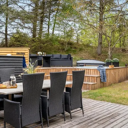 Peadda - 300m From The Sea By Interhome *